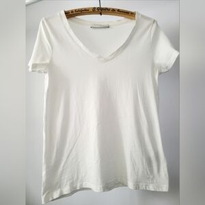 OUI Elegant White V-Neck Women's Tee
